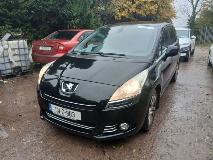 Peugeot 5008 2013