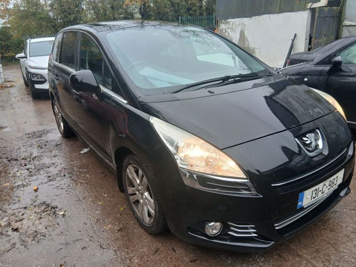 Peugeot 5008 2013