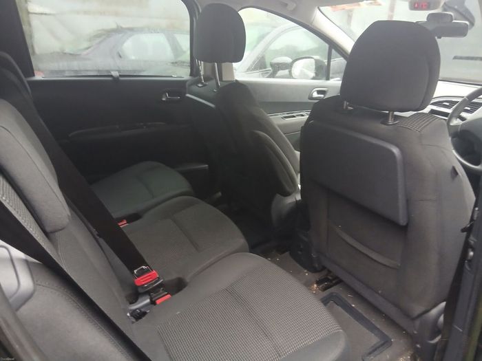 Peugeot 5008 2013