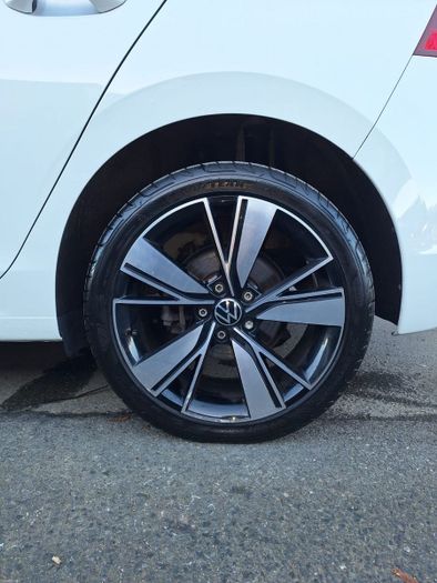 Volkswagen Golf 2023