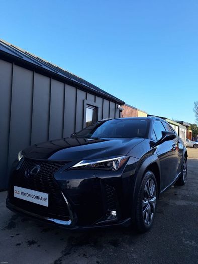 Lexus UX 2023