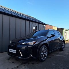 Lexus UX 2023