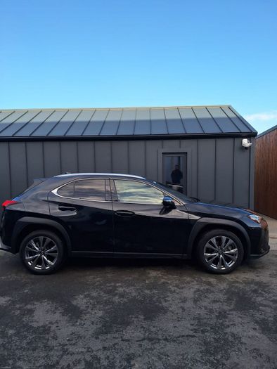 Lexus UX 2023