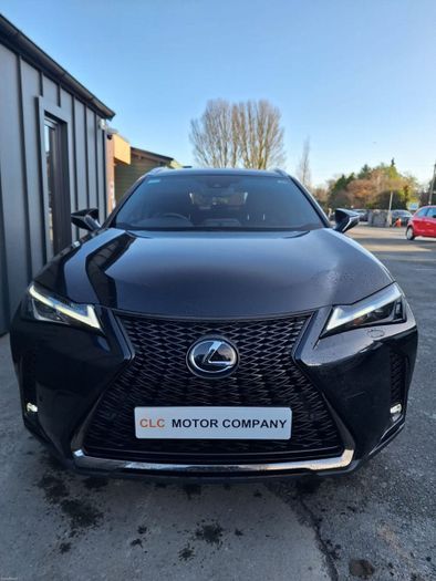 Lexus UX 2023