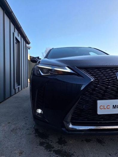 Lexus UX 2023