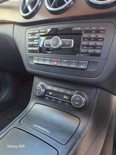 Mercedes-Benz B-Class 2012