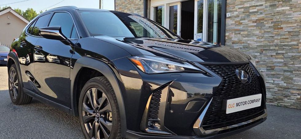 Lexus UX 2023