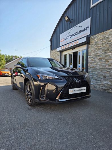 Lexus UX 2023