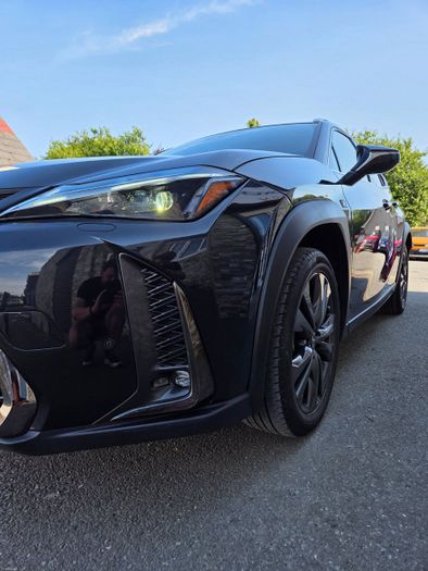 Lexus UX 2023