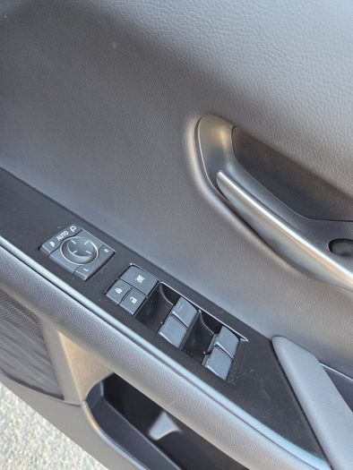 Lexus UX 2023