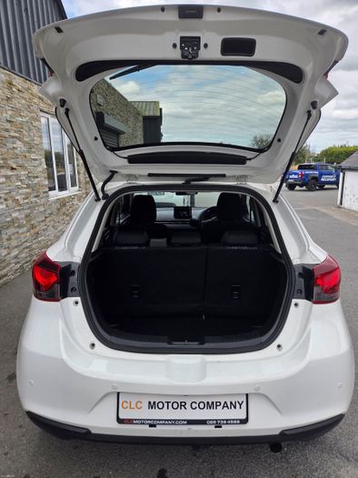 Mazda 2 2023