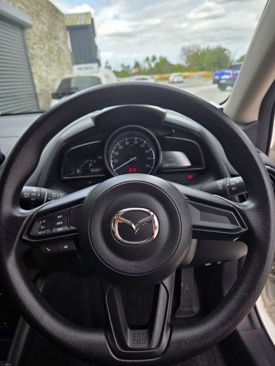 Mazda 2 2023