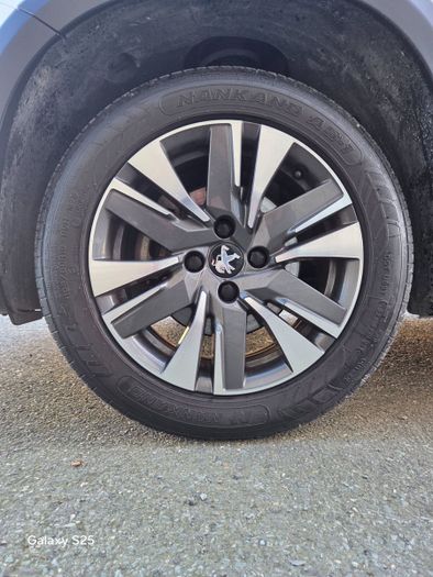 Peugeot 2008 2017