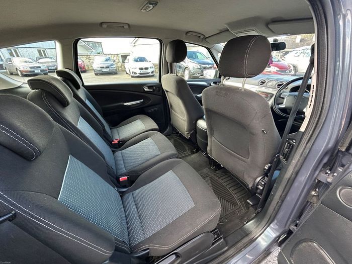Ford S-Max 2011