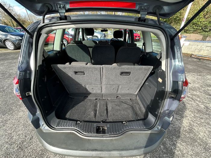 Ford S-Max 2011