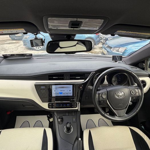 Toyota Auris 2016