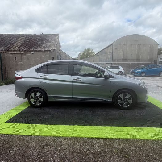 Honda Grace 2016
