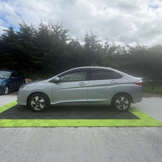 Honda Grace 2016