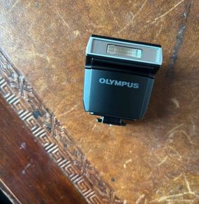 Olympus FL-LM3 Camera Flash