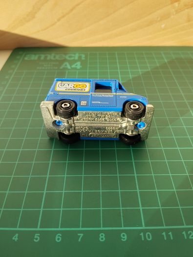 Matchbox "Car Go Couriers" (2015)