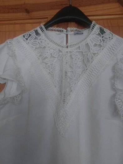 River Island vintage style lace top (free post)