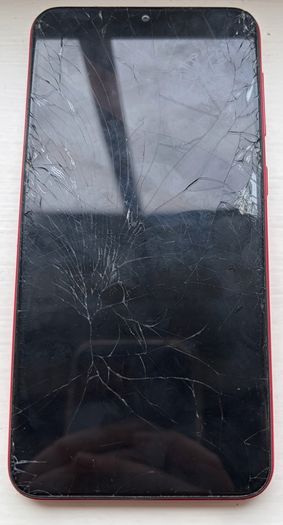 Job lot of 12 phones, 6 phone cases and 6 loose parts
