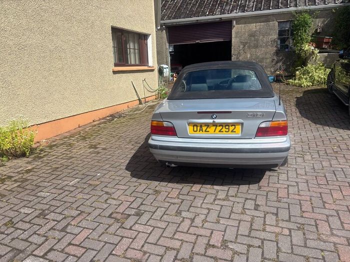 BMW 318i convertible