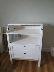 baby changing unit
