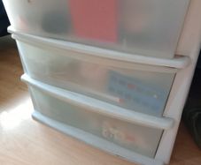 Storage box