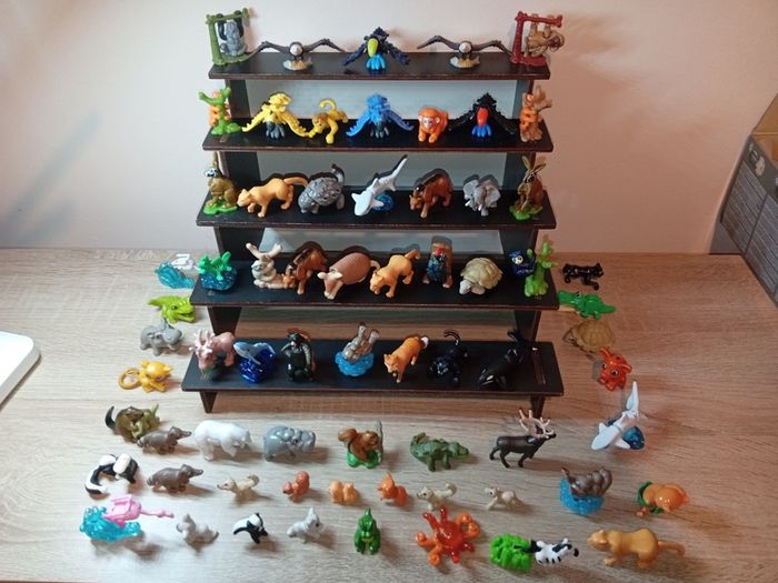 Large Collection of Kinder Natoons in excellent condition some vintage job lot