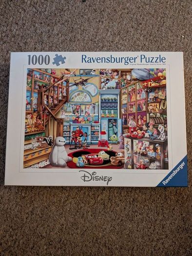 1000 piece Disney puzzle