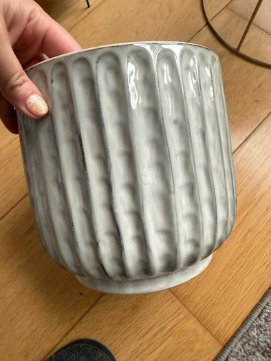 Indoor plant pot M&S medium size