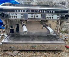 Commercial coffee machine