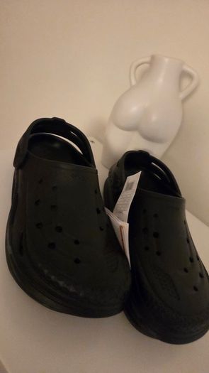 mens crocs