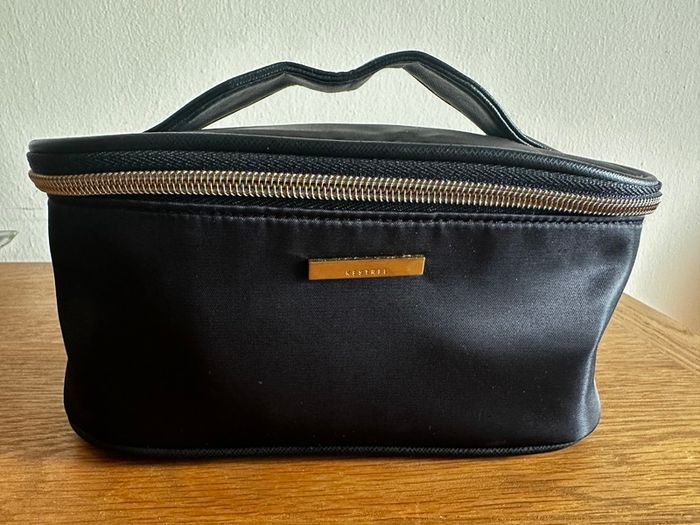 New Kestrel travel toiletries / makeup / cosmetics bag