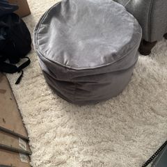 pouffe