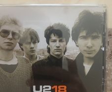 U2  CD - 18 Singles