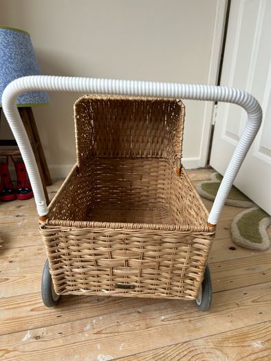 Olli Ella strolley rattan buggy