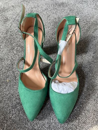 CH CREATION Green Suedette Strappy Heels Size 5!