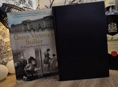 Queen Victoria's Stalker: The Strange Story of the Boy Jones ! Hardcover ! 2010 by Amberley ! True Crime History !
