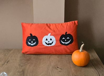 Halloween 3 pumpkins cushion cover - new