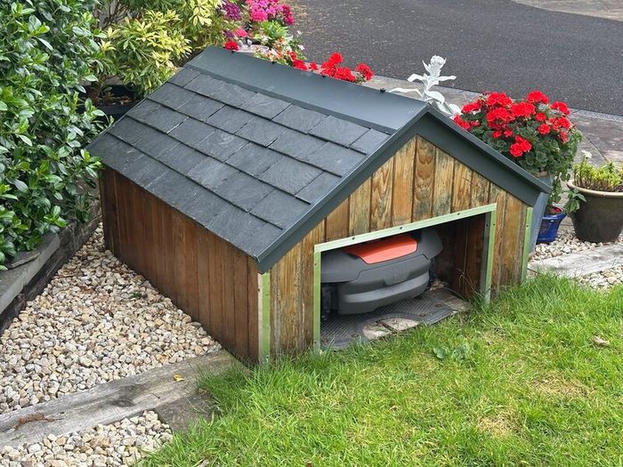 Automower House Free to take away