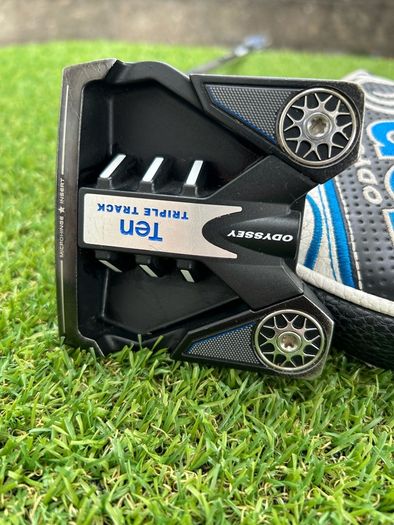 Full set of Taylormade Golf clubs