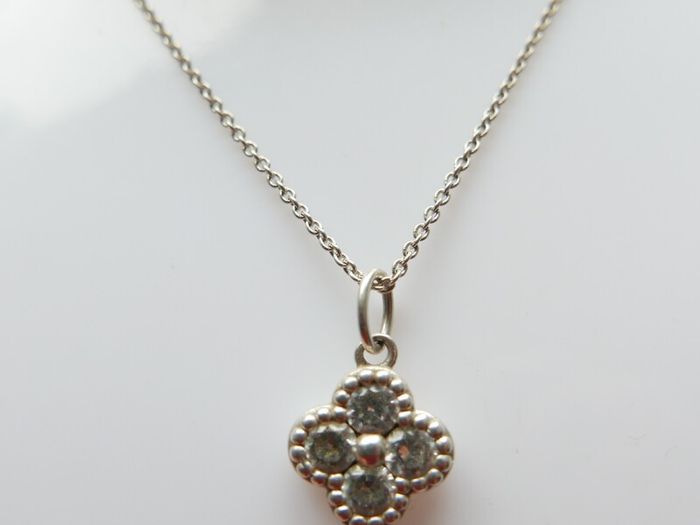 Vintage 925 Sterling Silver Pendant Necklace length 18" - 4g