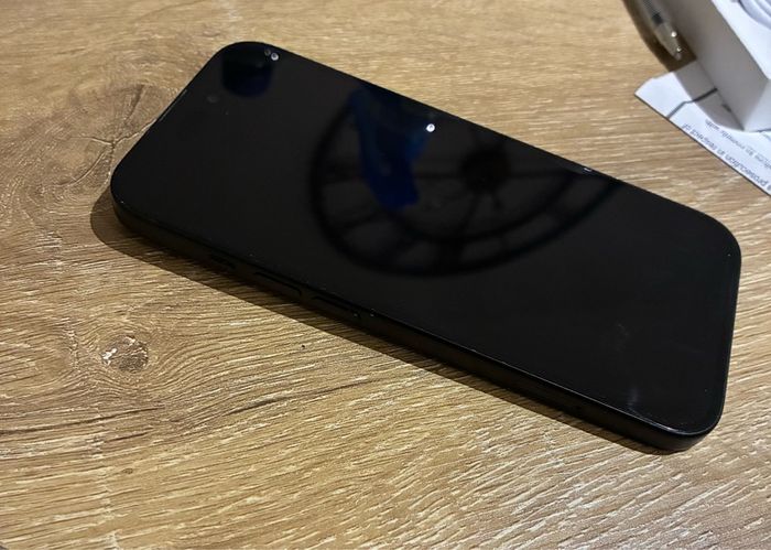 Apple iPhone 15 128GB Black Unlocked Boxed and Brand New USB C Cable