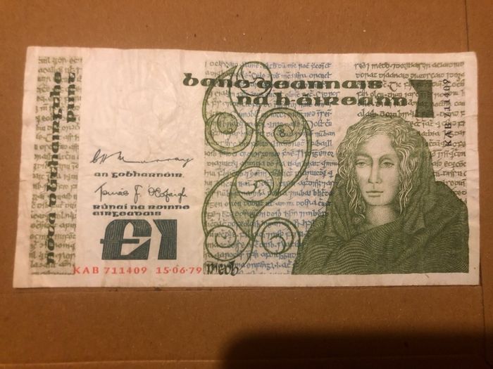 5 x Irish Pound B series