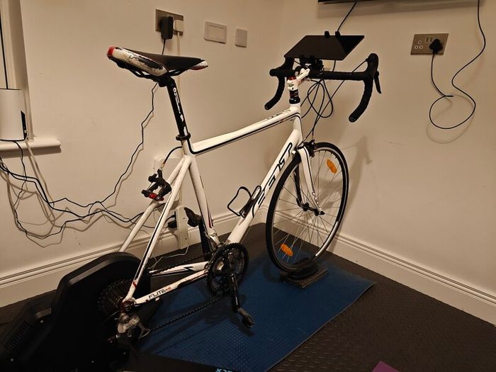 Road Bike and Tacx Flux 2