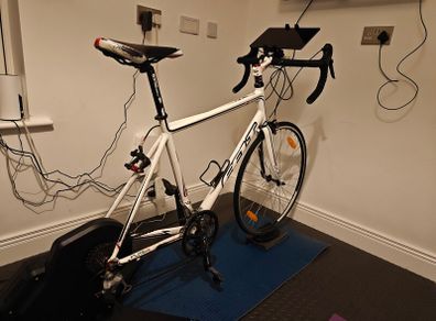 Road Bike and Tacx Flux 2