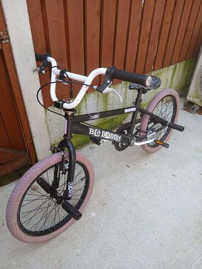 Bmx bicycle