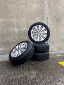Genuine Volkswagen Polo 16" Alloys & Tyres - 5x100